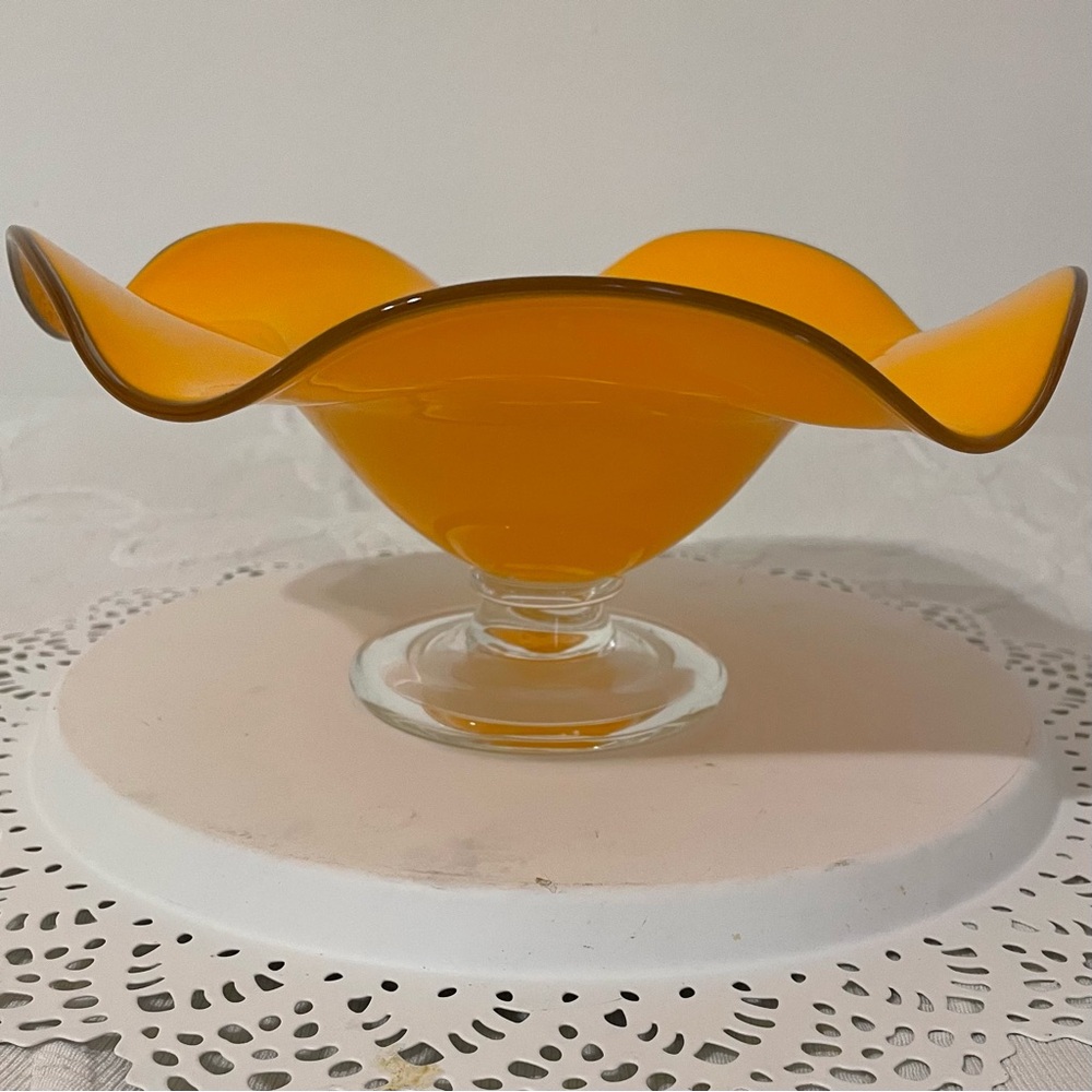 Teleflora Ruffled Orange/Yellow Glass Pedestal Compote Console Bowl  (9.5" D)